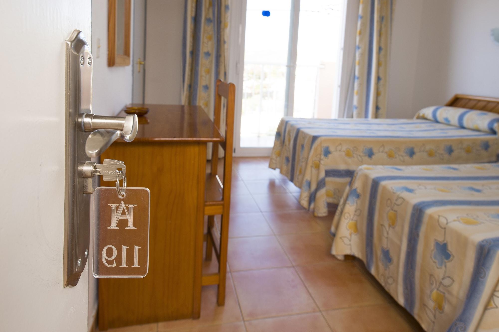 Hostal Anibal - Ab Group サンアントニオアバド エクステリア 写真