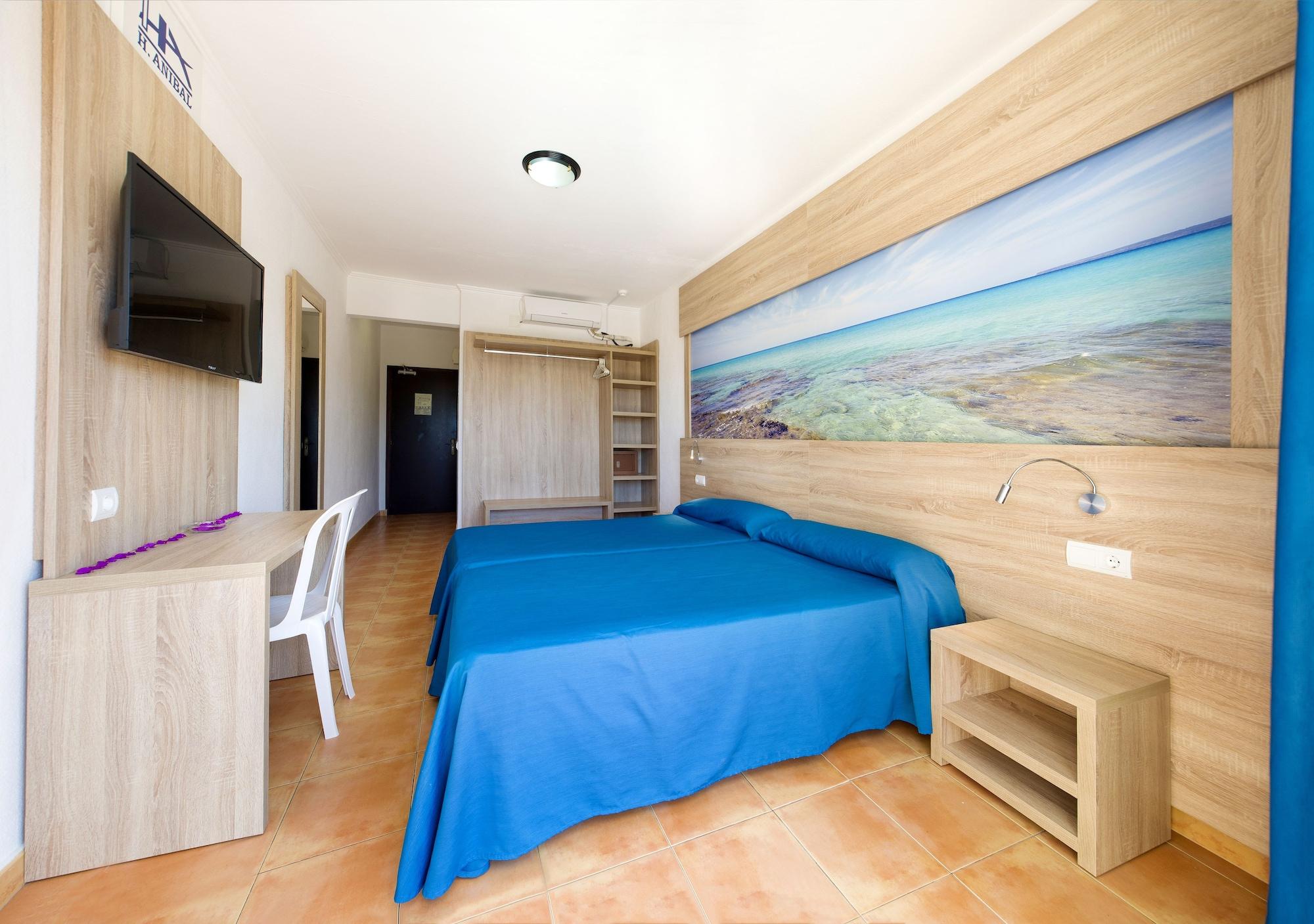 Hostal Anibal - Ab Group サンアントニオアバド エクステリア 写真